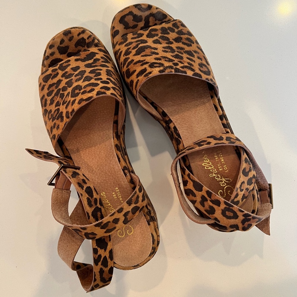 Seychelles Calming Influence leopard platform shoe, size 7.5